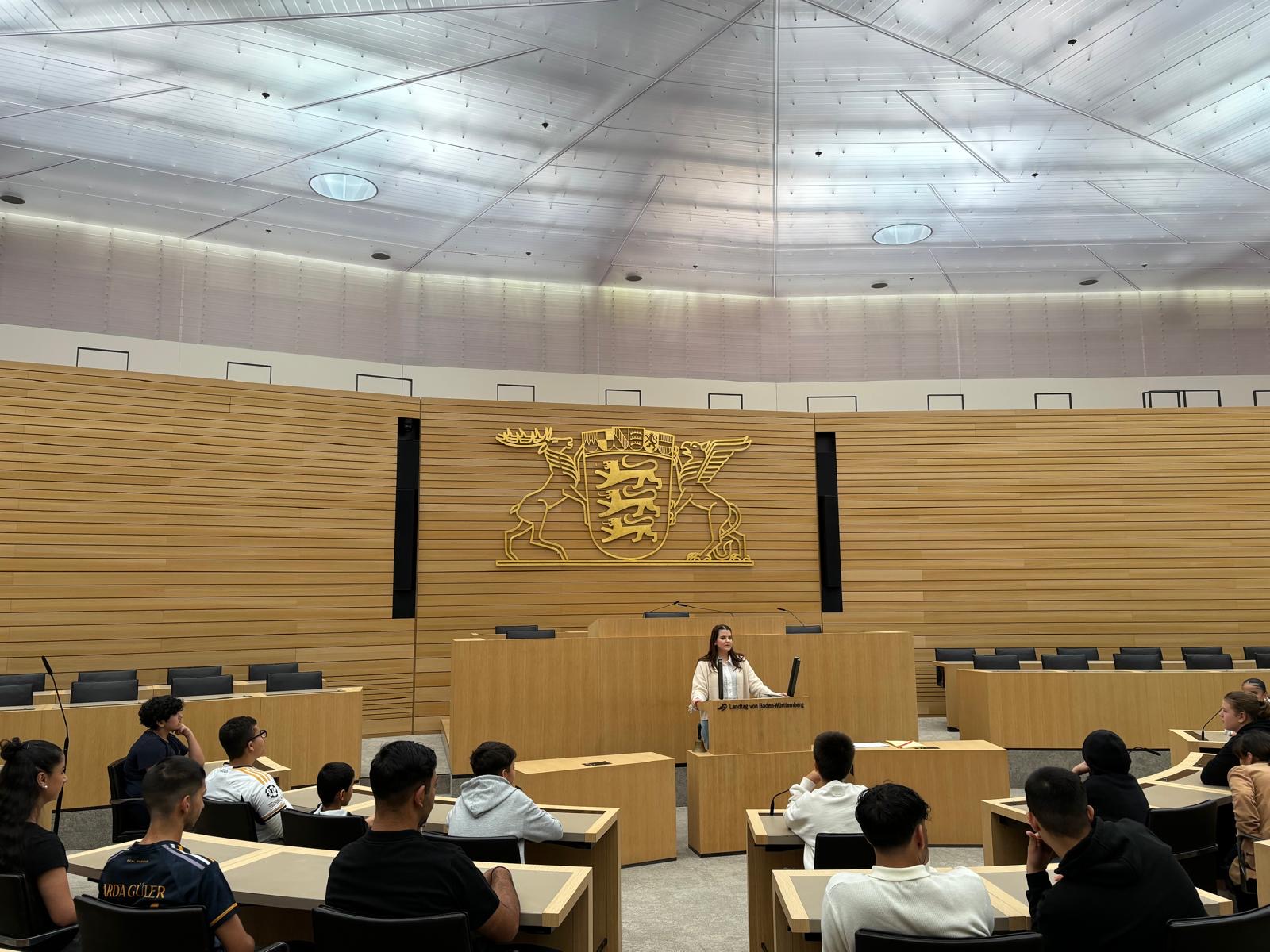 Karl-Friedrich-Schule zu Gast im Landtag von Baden-Württemberg